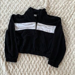 Hollister cropped sweatshirt